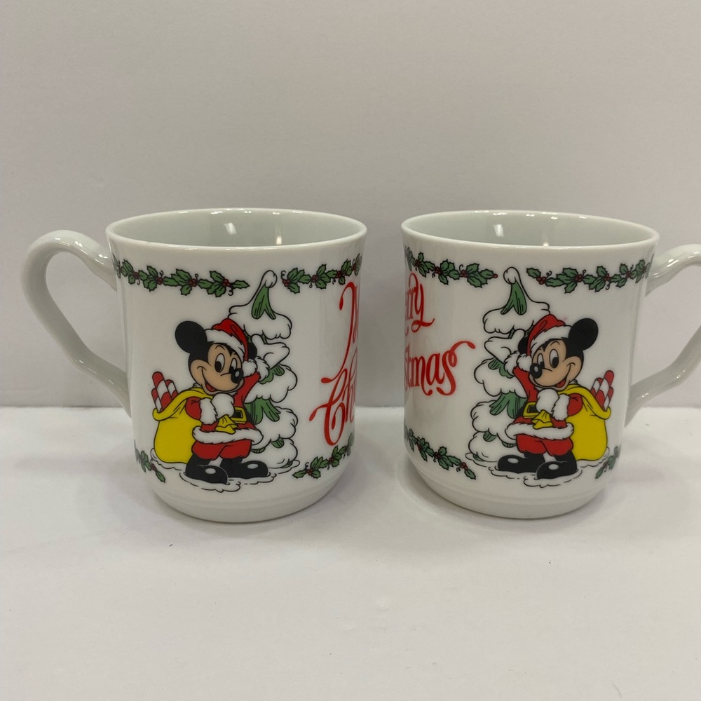 Disneyland Christmas mugs